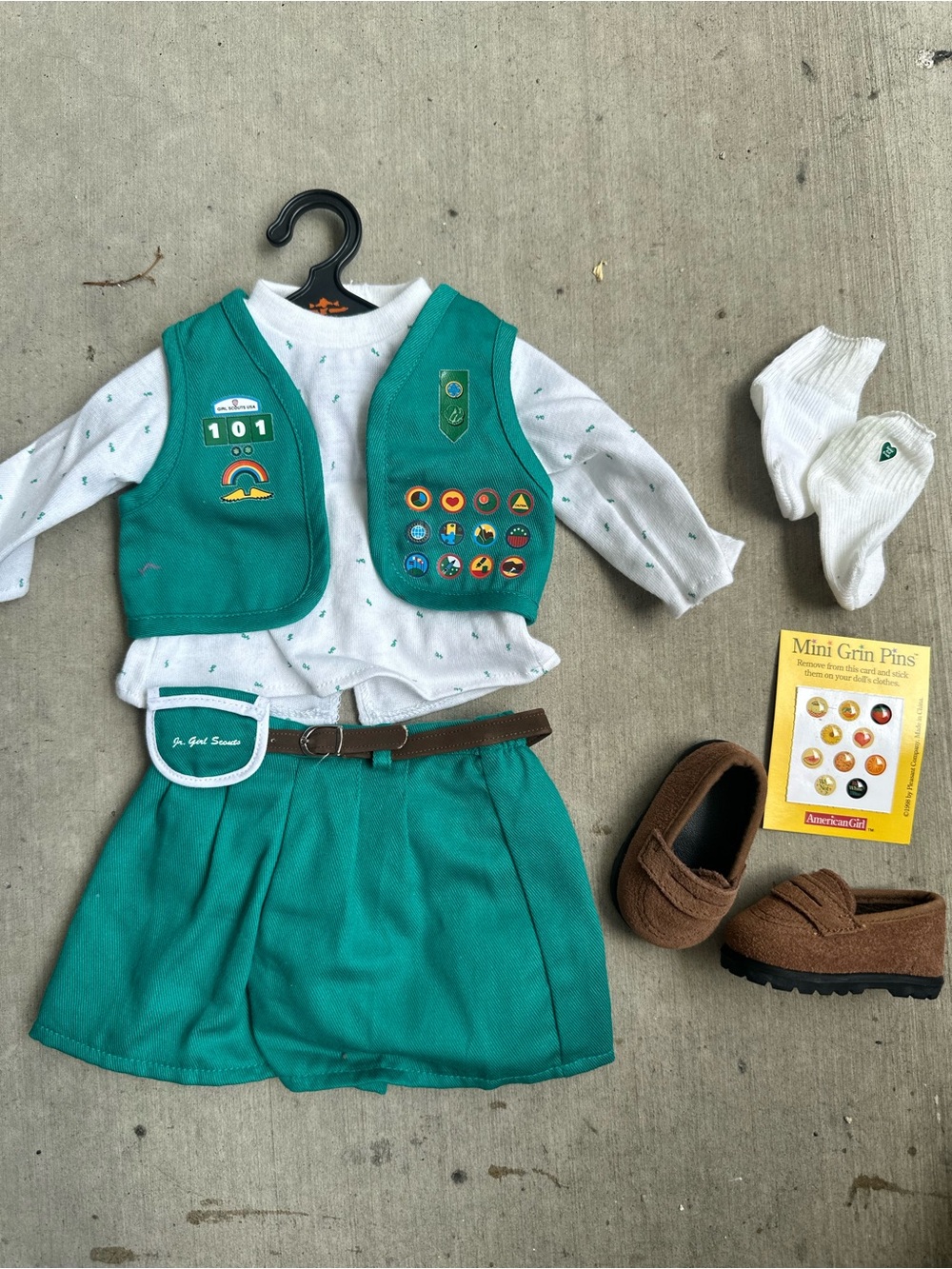 American Girl Girl Scouts Uniform Outfit Badge Vest Shorts Shirt Shoes Pins Sock